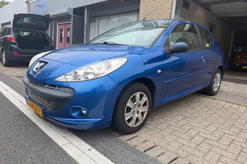Peugeot 206 (2010)