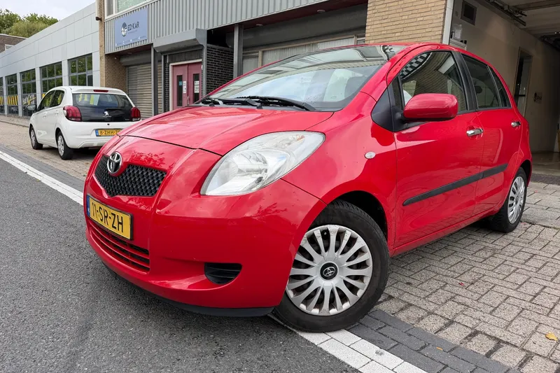 Toyota Yaris (2006)