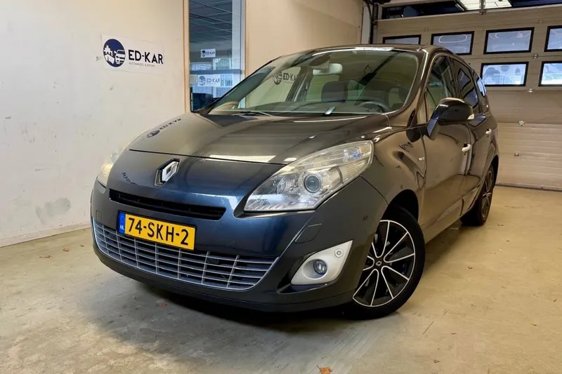 Renault Grand Scénic (2011)