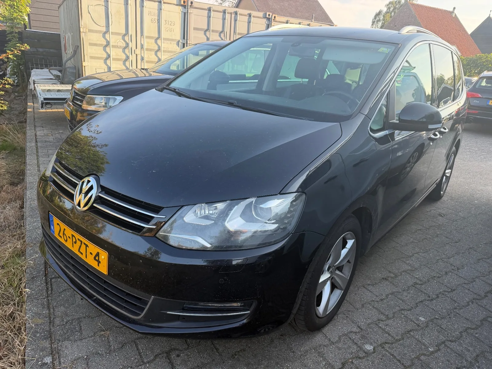 Volkswagen Sharan (2011) — foto 1