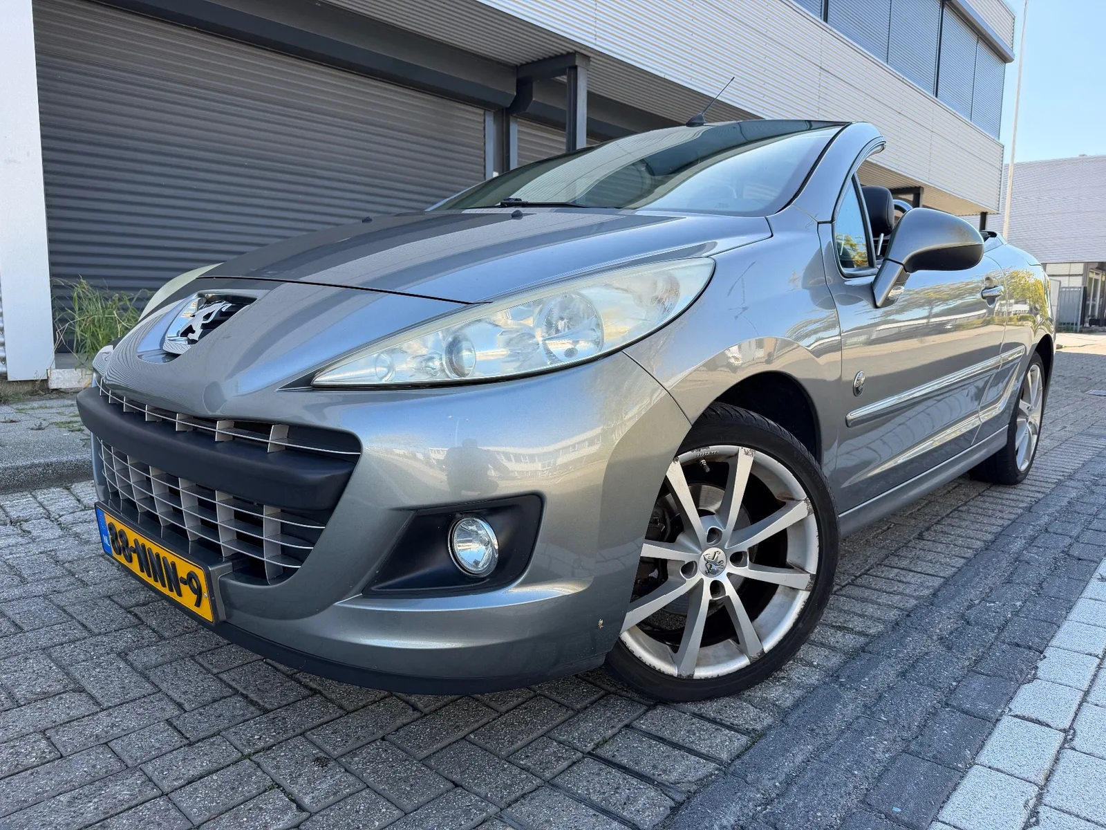 Peugeot 207 (2010) — foto 1