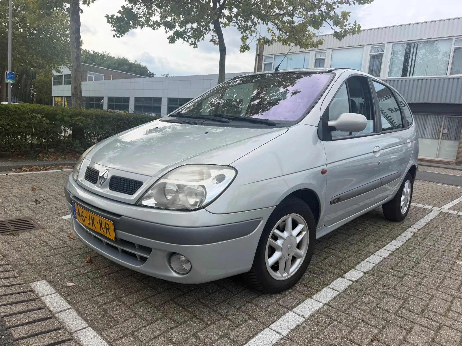 Renault Scénic (2002) — foto 1