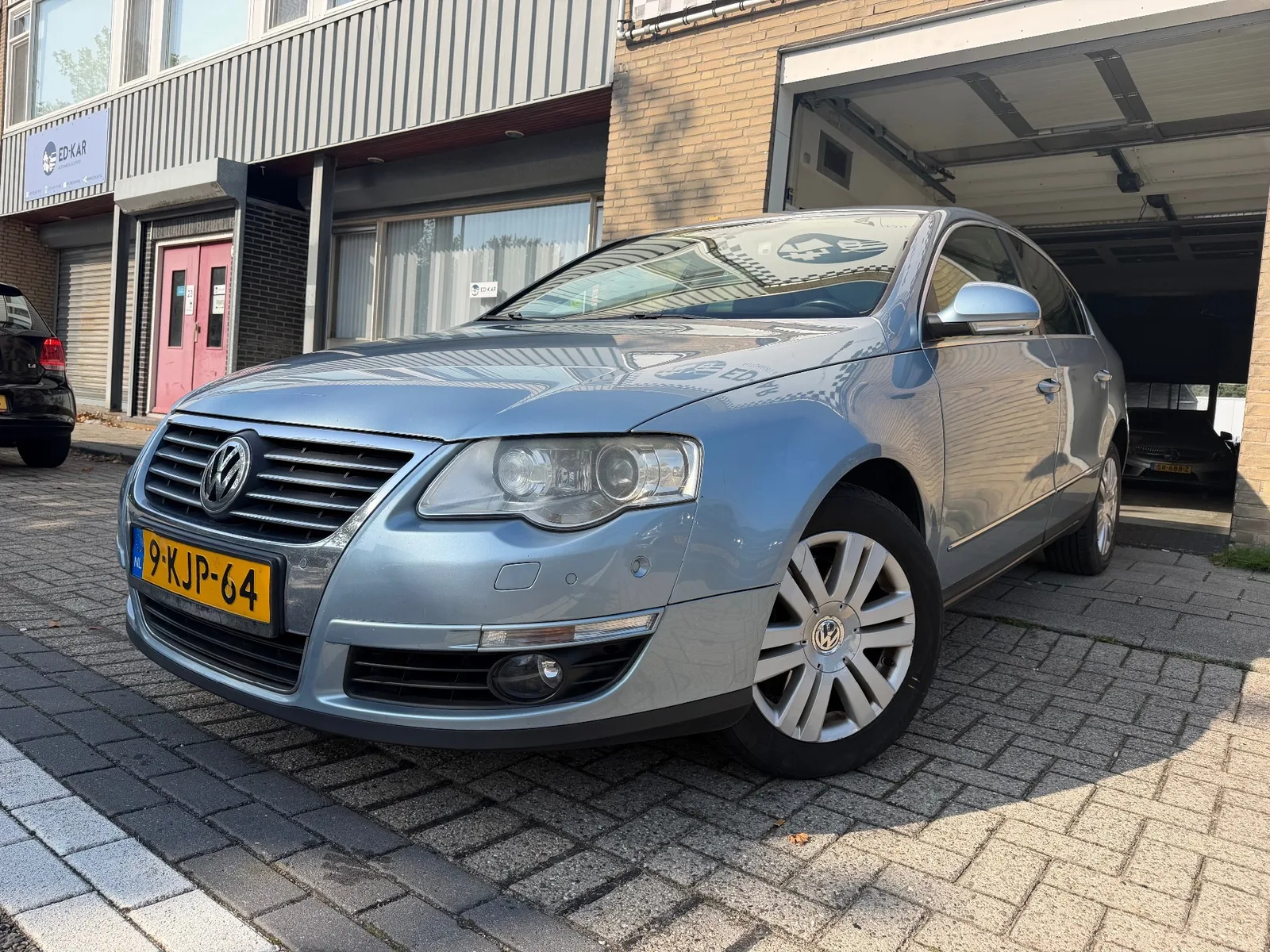 Volkswagen Passat (2008) — foto 1