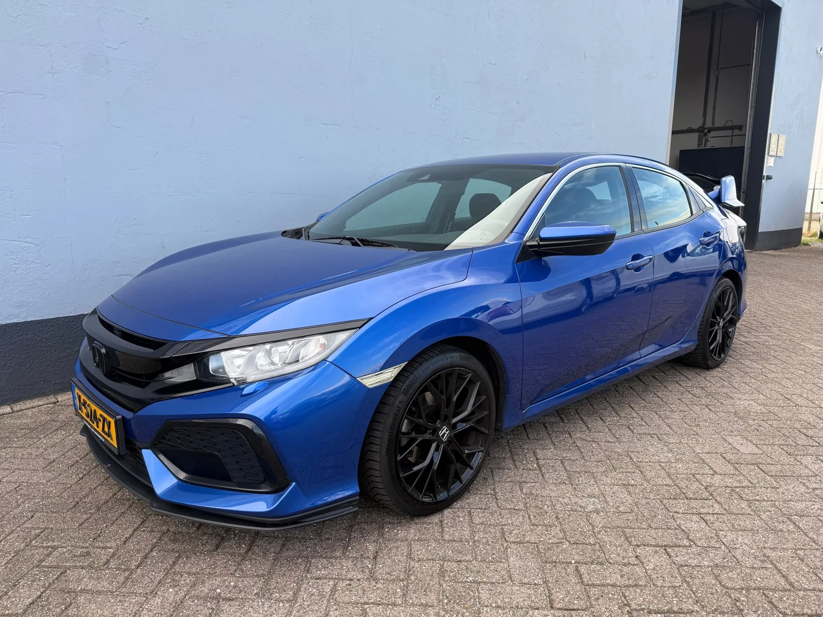 Honda Civic (2017) — foto 1