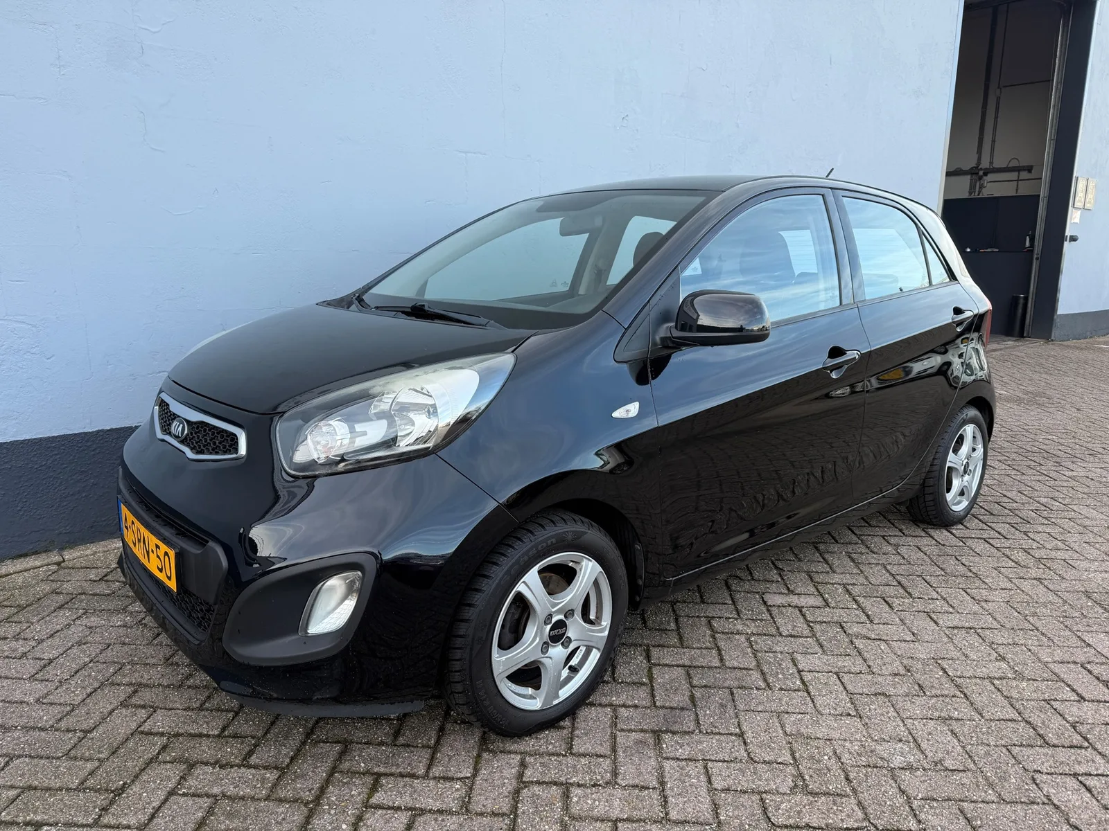 Kia Picanto (2014) — foto 1