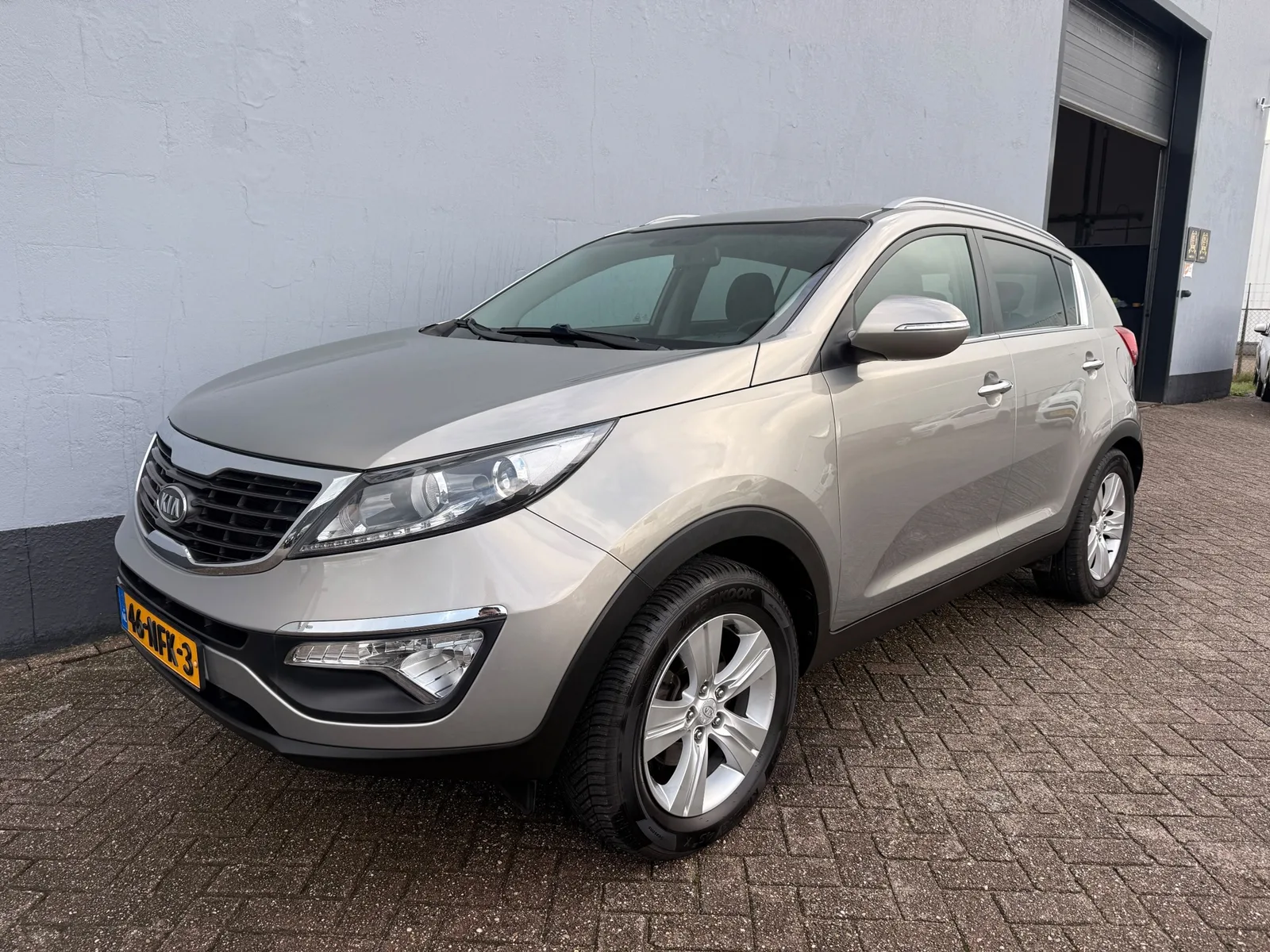 Kia Sportage (2010) — foto 1