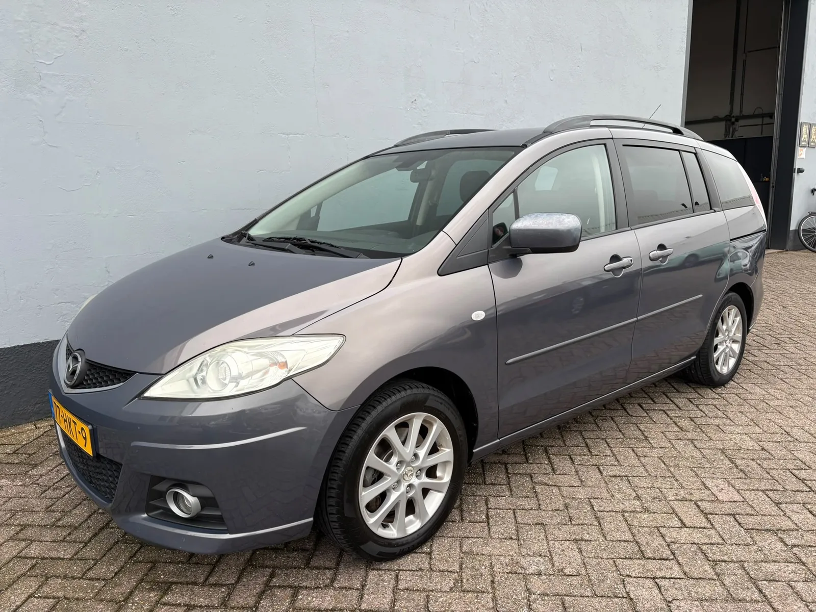 Mazda 5 (2009) — foto 1