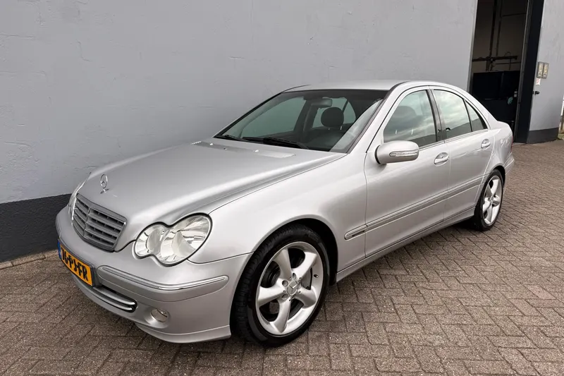 Mercedes-Benz C-Klasse (2004)
