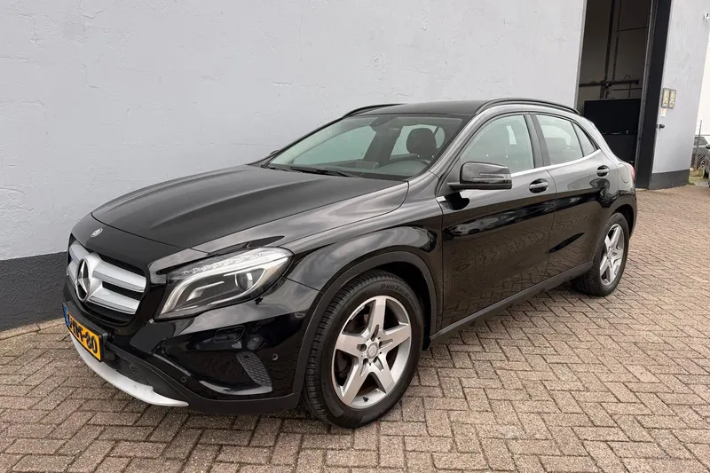 Mercedes-Benz GLA (2014)