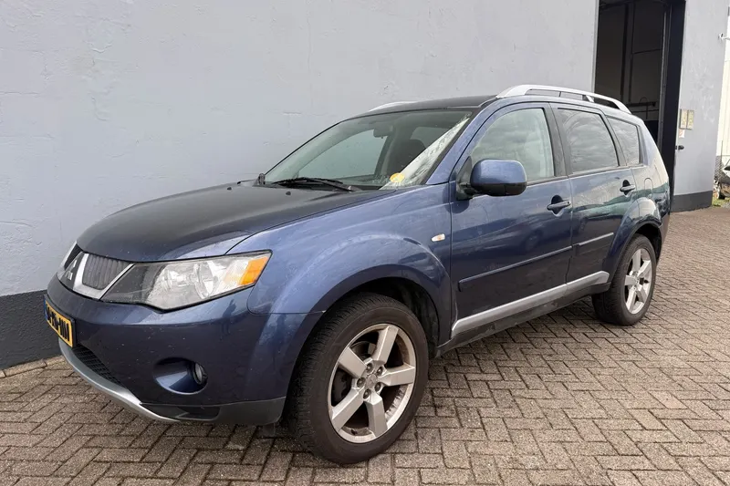 Mitsubishi Outlander (2007)
