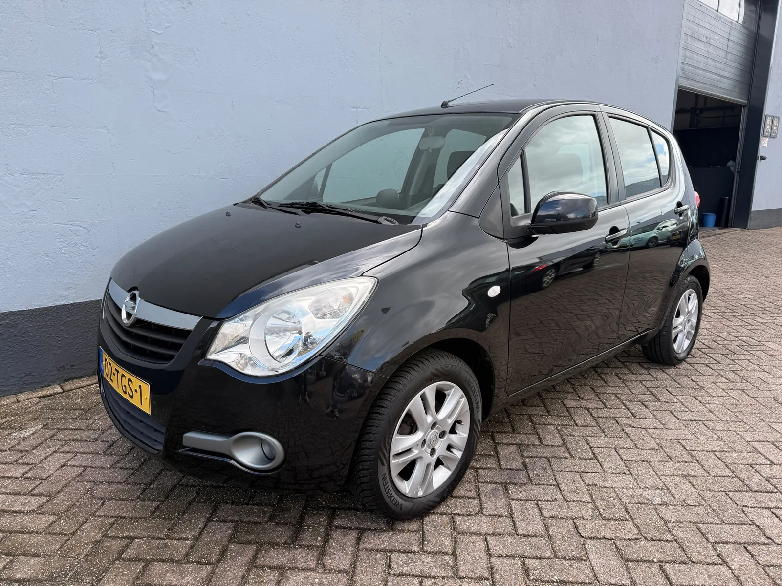 Opel Agila (2012) — foto 1