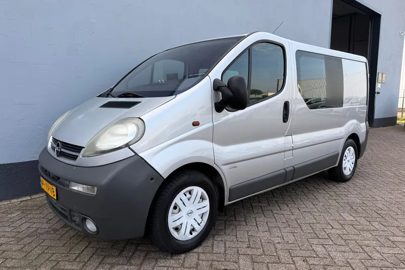 Opel Vivaro (2001)