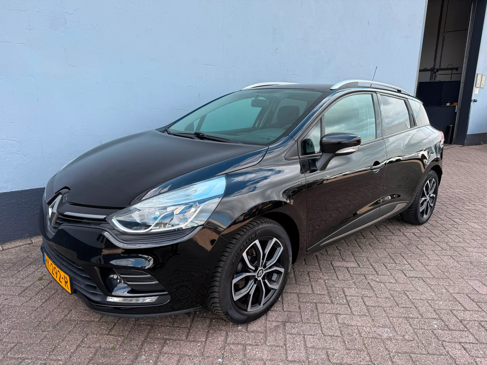 Renault Clio (2018) — foto 1