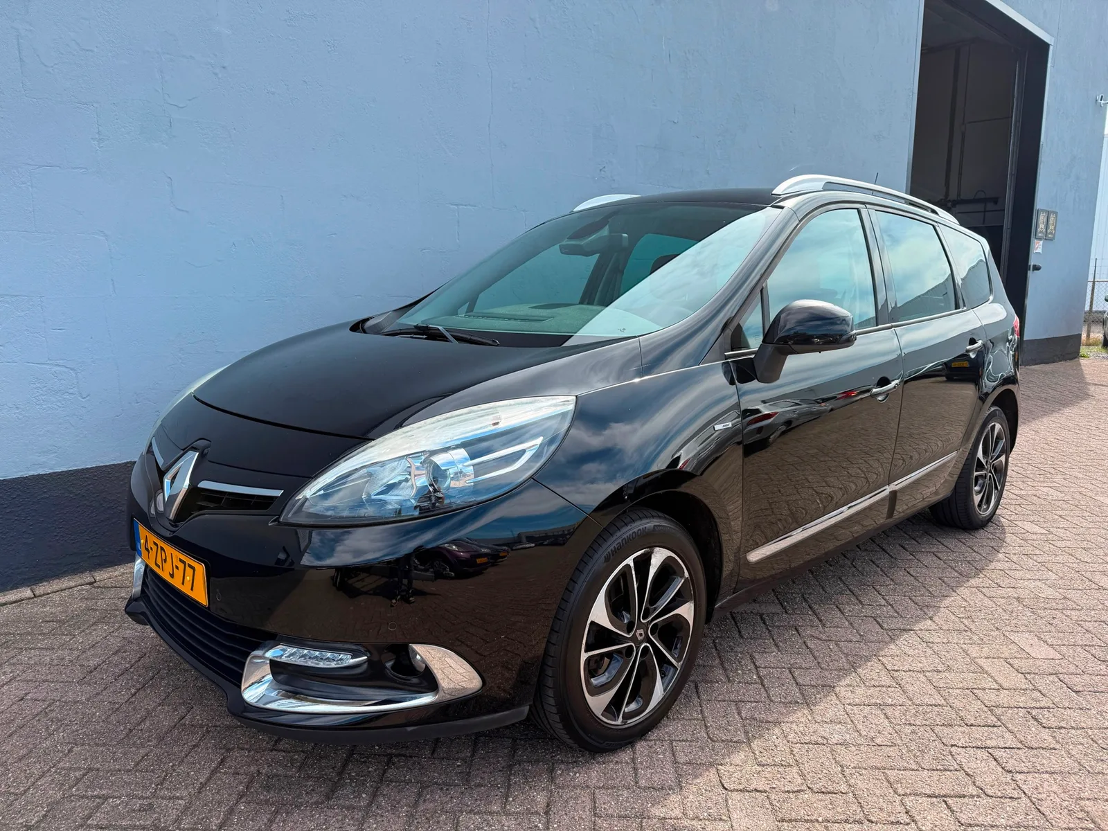 Renault Grand Scénic (2015) — foto 1