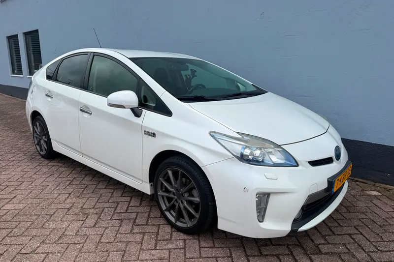 Toyota Prius (2013)