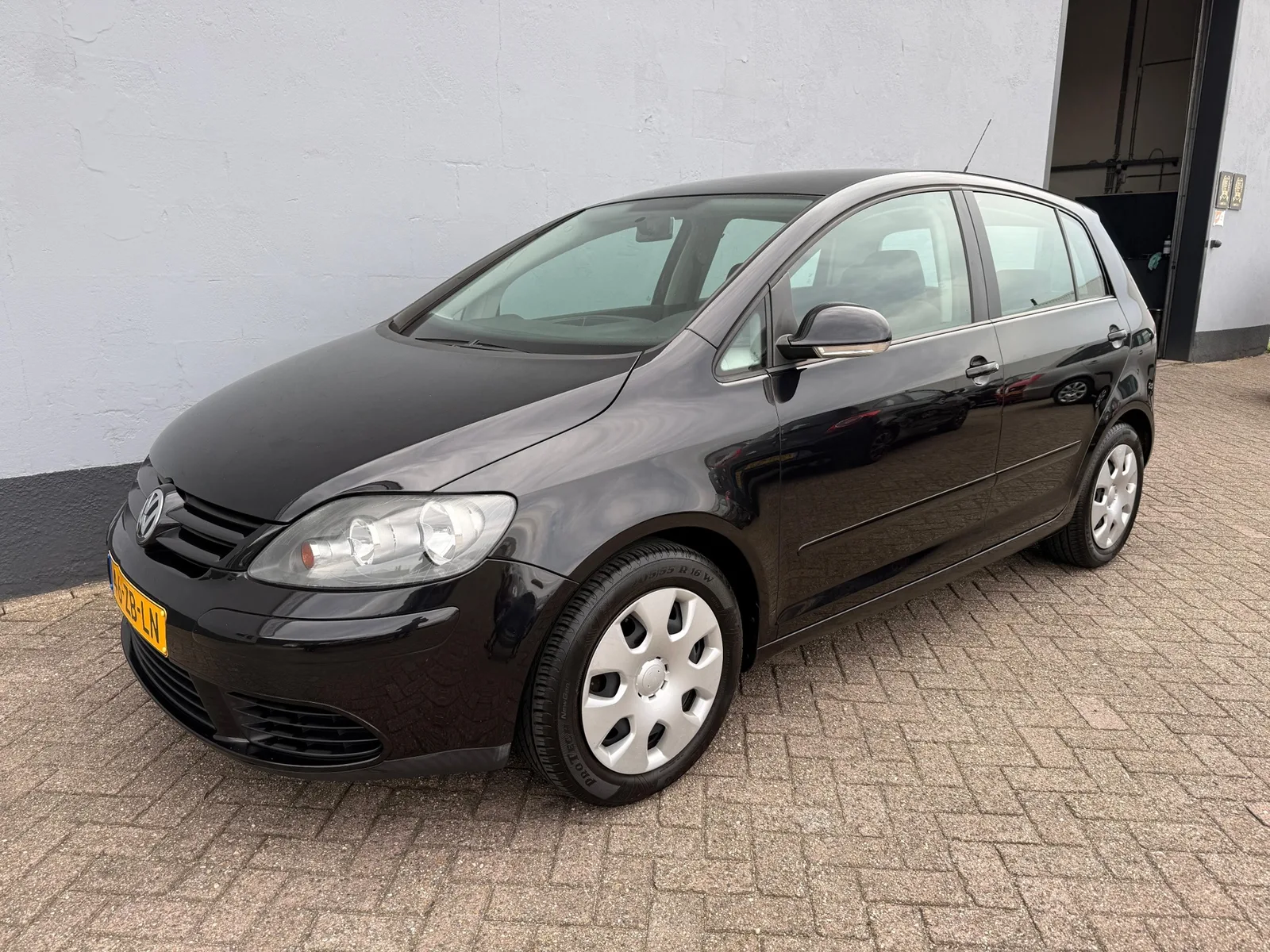 Volkswagen Golf Plus (2008) — foto 1