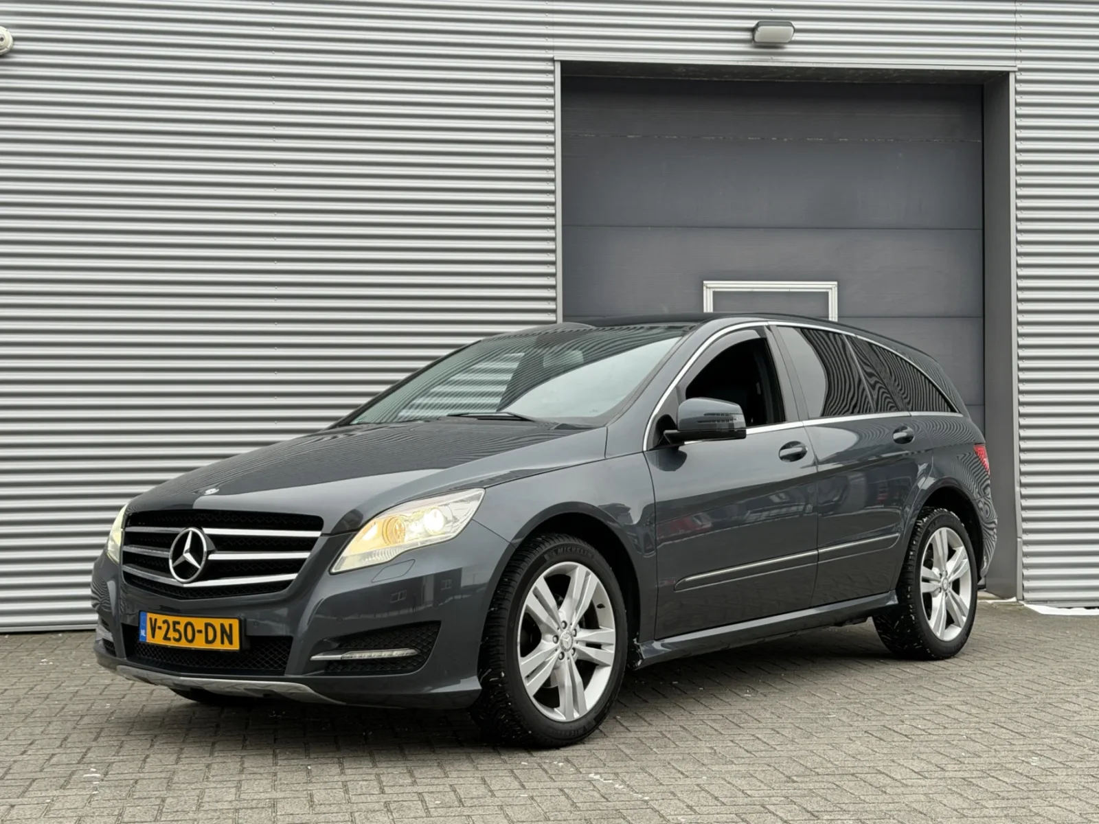 Mercedes-Benz R-Klasse (2013) — foto 1