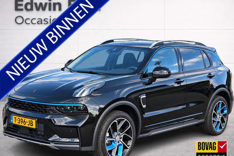 Lynk & Co 01 (2023)