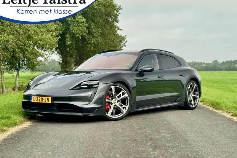 Porsche Taycan (2021)