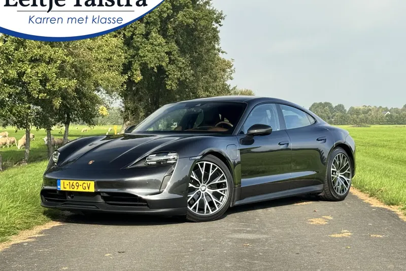 Porsche Taycan (2021)