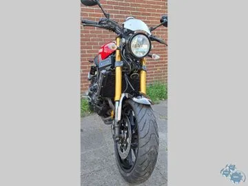 Yamaha XSR900 (2016) — foto 1