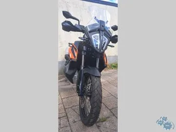 KTM 890 Adventure (2023) — foto 1