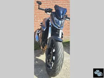 Honda CB 750 Hornet (2023) — foto 1