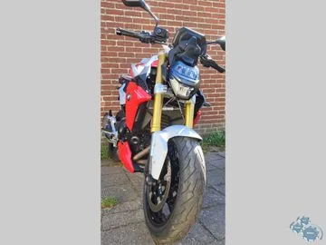 BMW F 900 R (2021) — foto 1