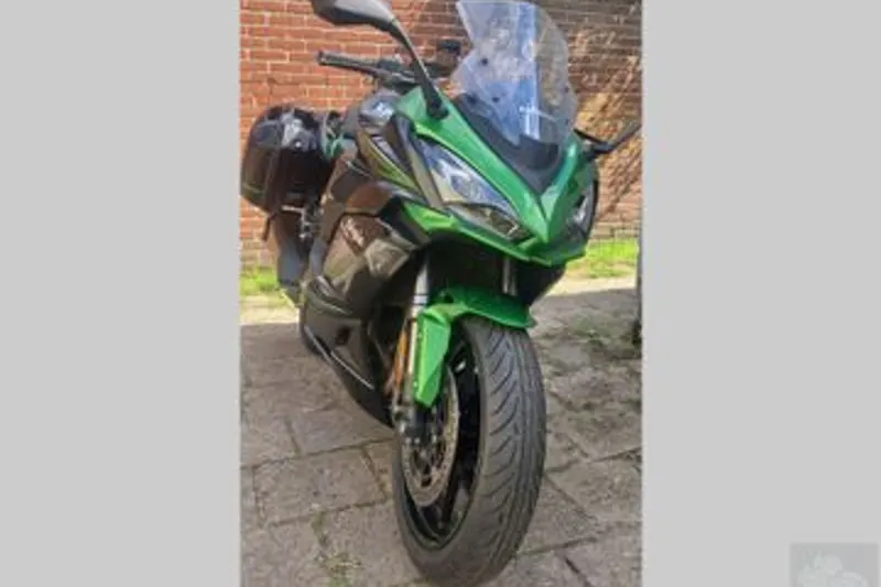 Kawasaki Ninja 1000SX (2021)