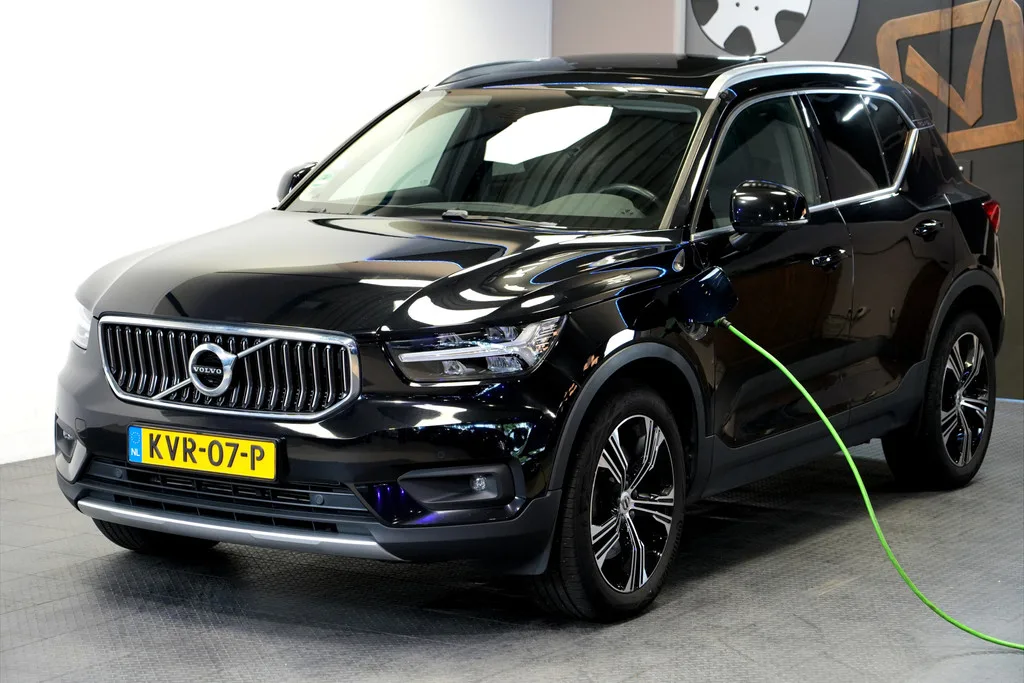 Volvo XC40 (2021) — foto 1