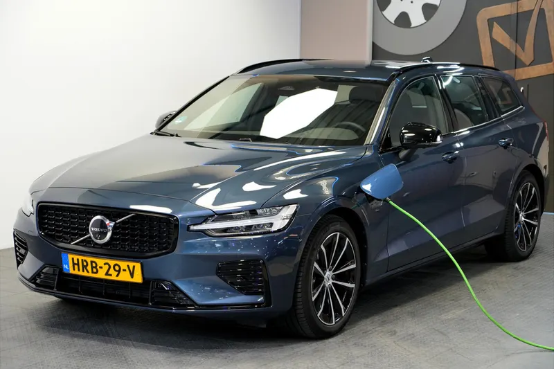 Volvo V60 (2025)