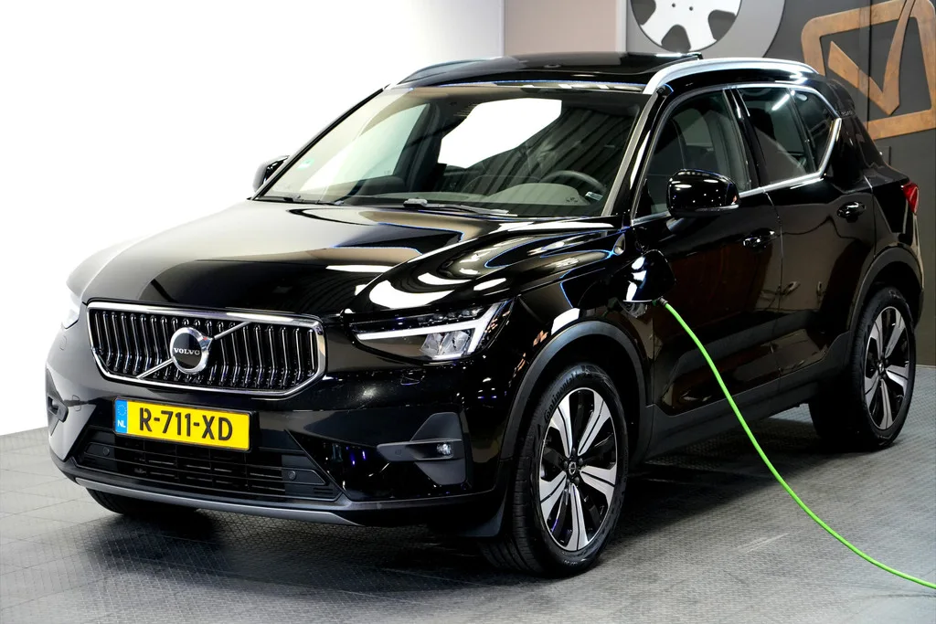 Volvo XC40 (2022) — foto 1