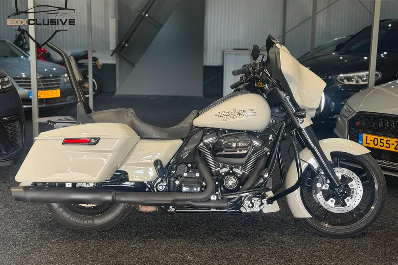 Harley-Davidson Street Glide 107 (2017)