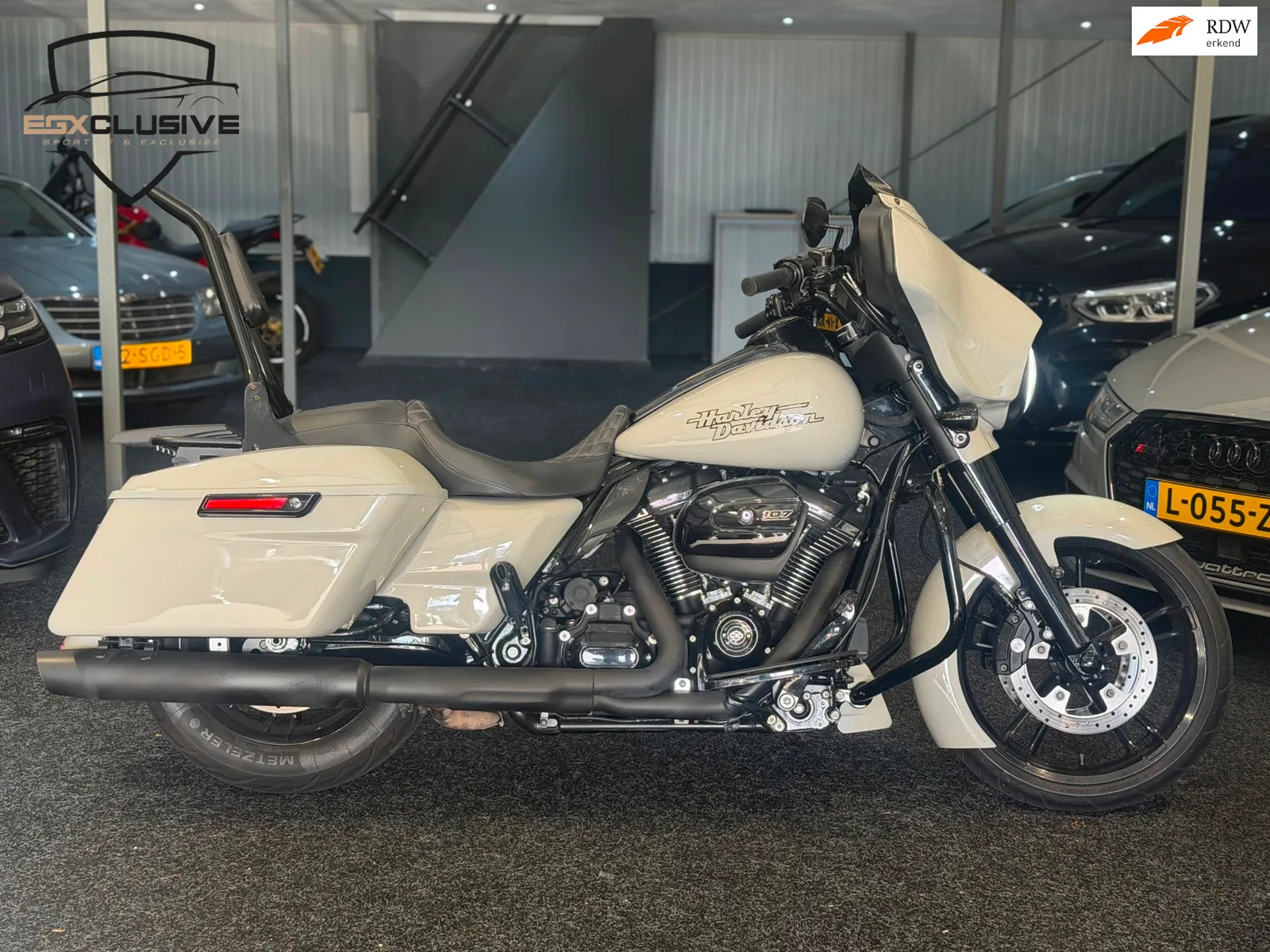Harley-Davidson Street Glide 107 (2017) — foto 1