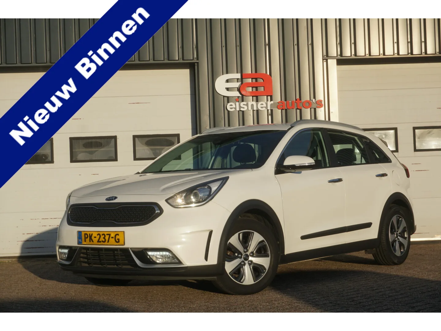 Kia Niro (2017) — foto 1