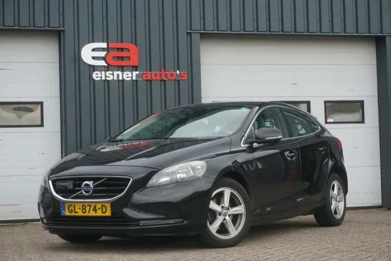 Volvo V40 (2015)