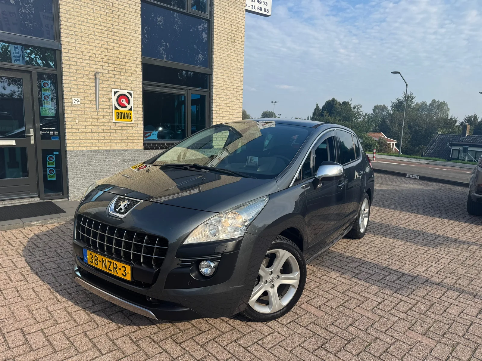 Peugeot 3008 (2011) — foto 1
