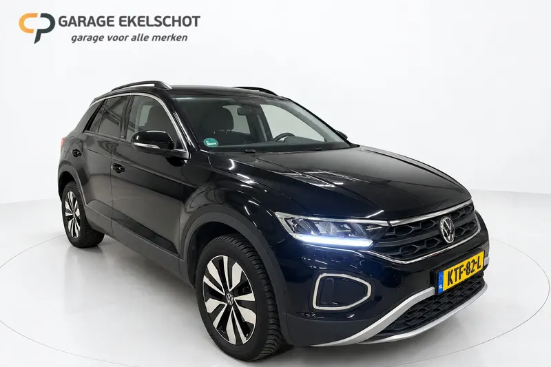 Volkswagen T-Roc (2023)