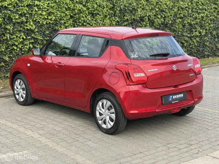 Suzuki Swift (2021) — foto 1