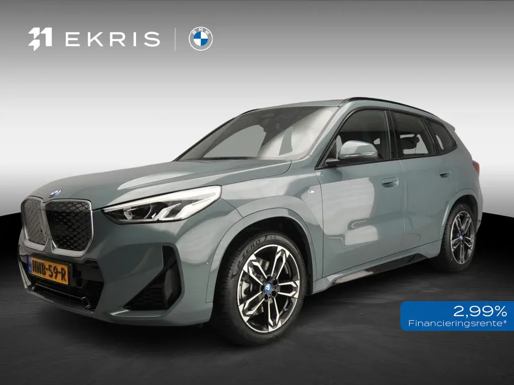 BMW iX1 (2025) — foto 1