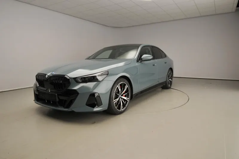 BMW i5 (2026)