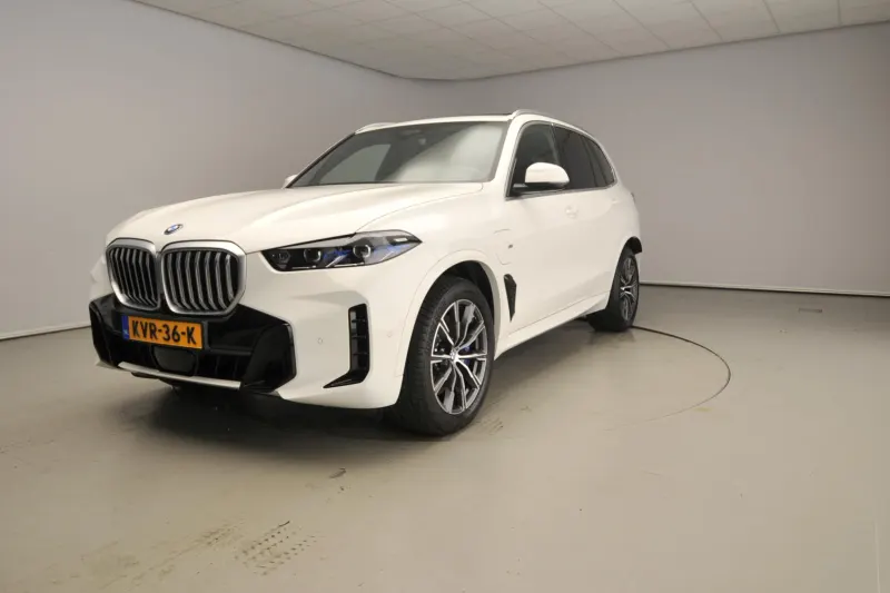 BMW X5 (2025)