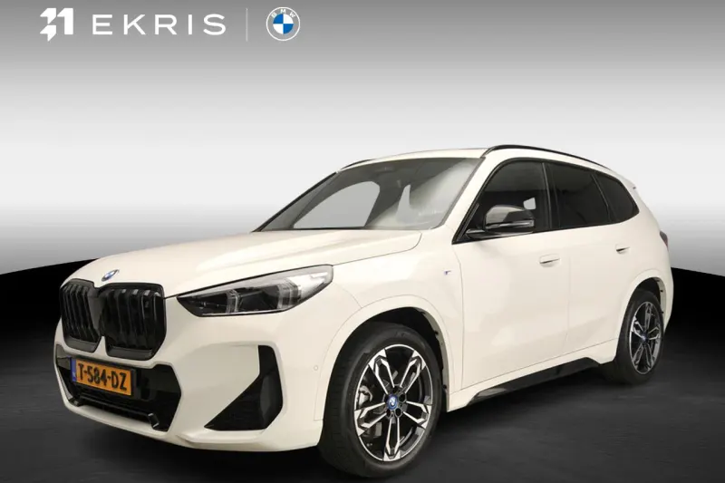 BMW iX1 (2023)