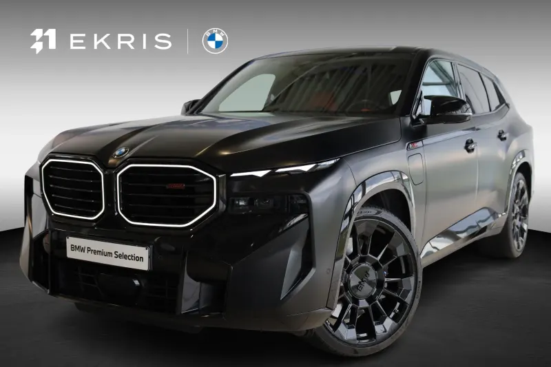 BMW XM (2024)