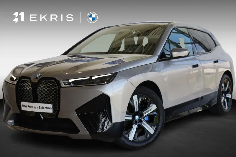 BMW iX (2023)