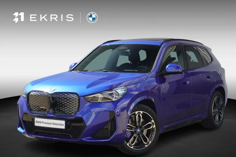 BMW iX1 (2023)