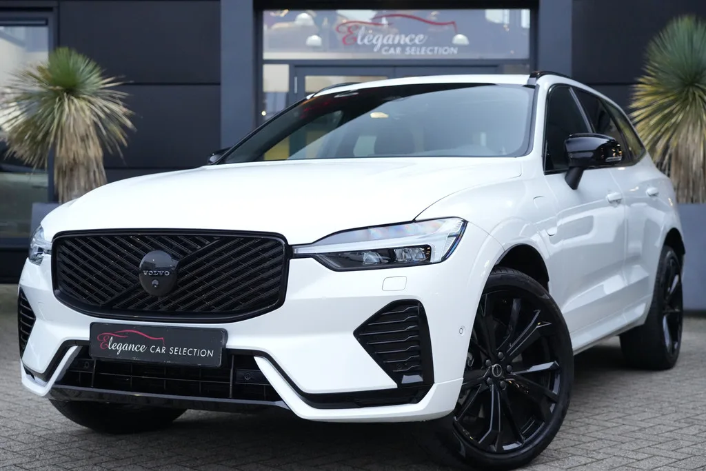 Volvo XC60 (2025) — foto 1