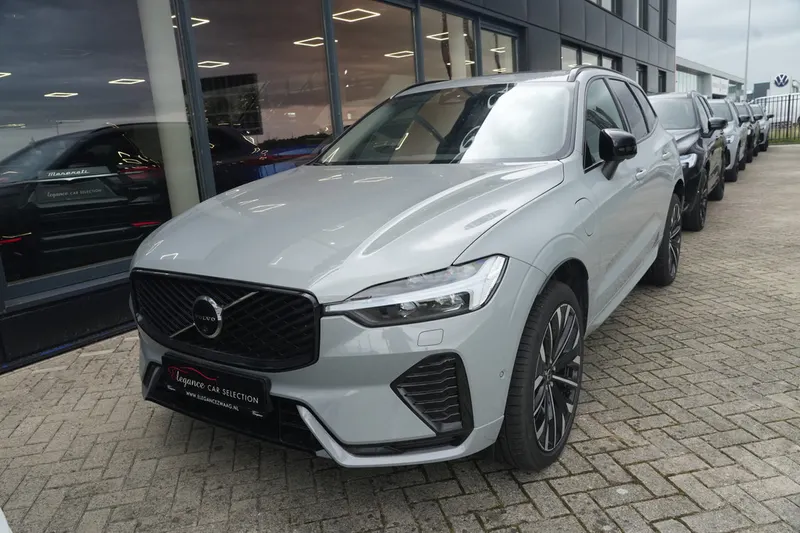 Volvo XC60 (2025)