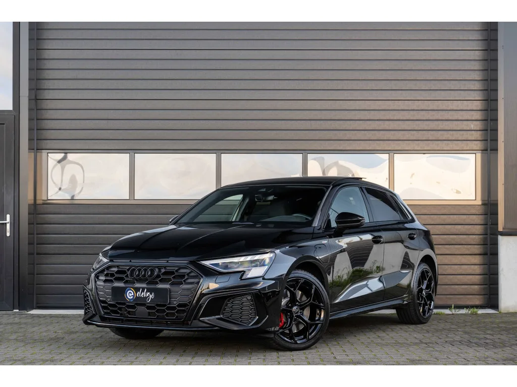 Audi A3 (2022) — foto 1