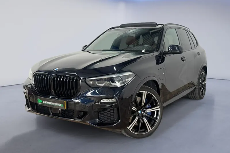 BMW X5 (2021)